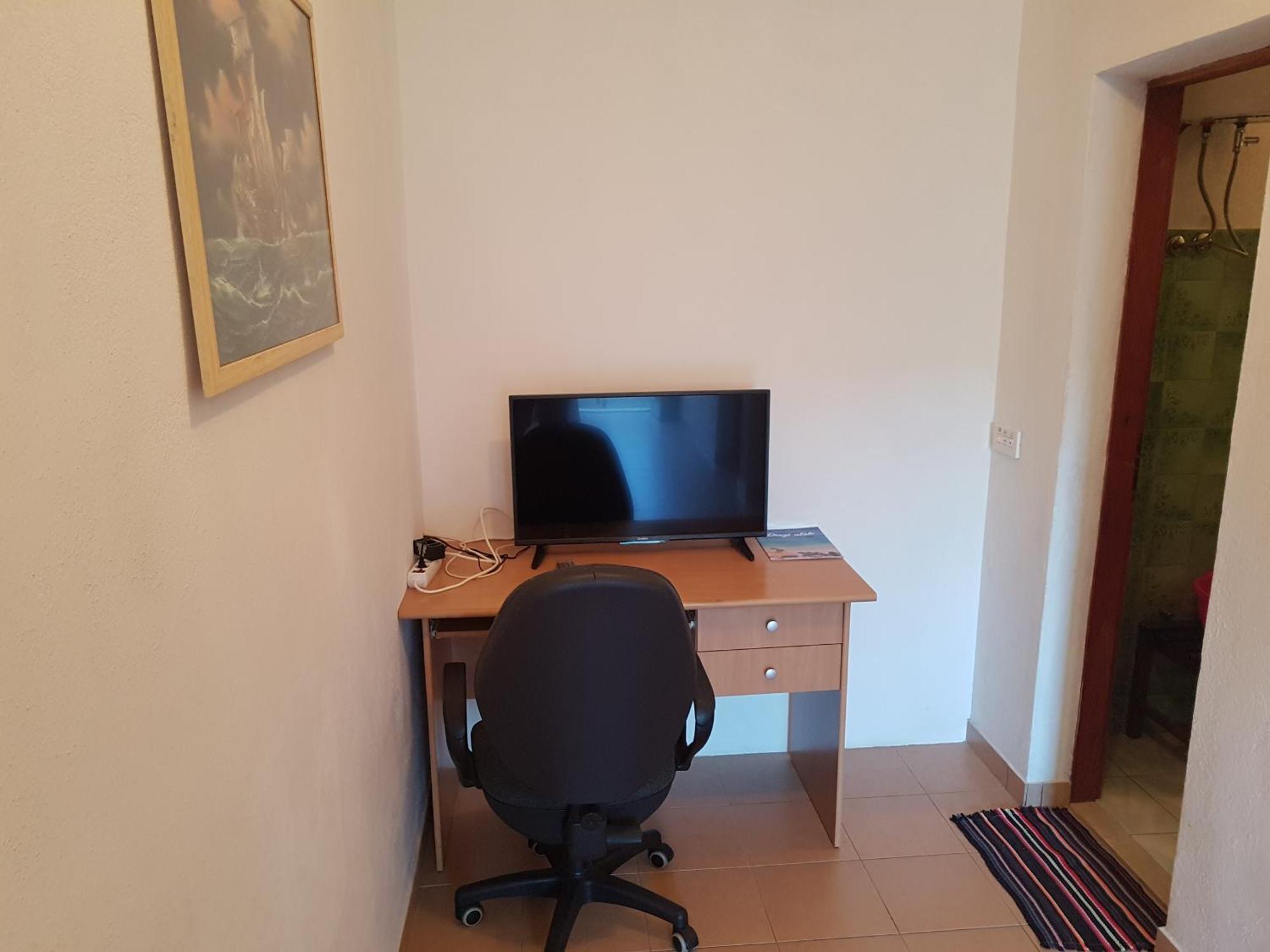 Seaside Terrace Apartments: Spacious Seaview with Free Amenities Sali Room photo